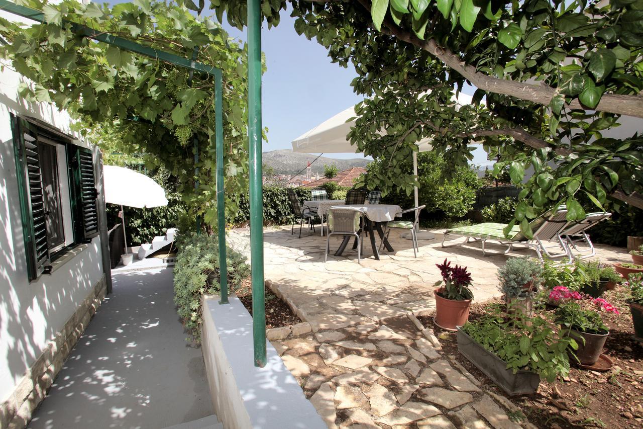 Apartment Eva Trogir Exterior foto